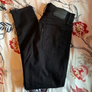 Levi’s Wedgie Skinny